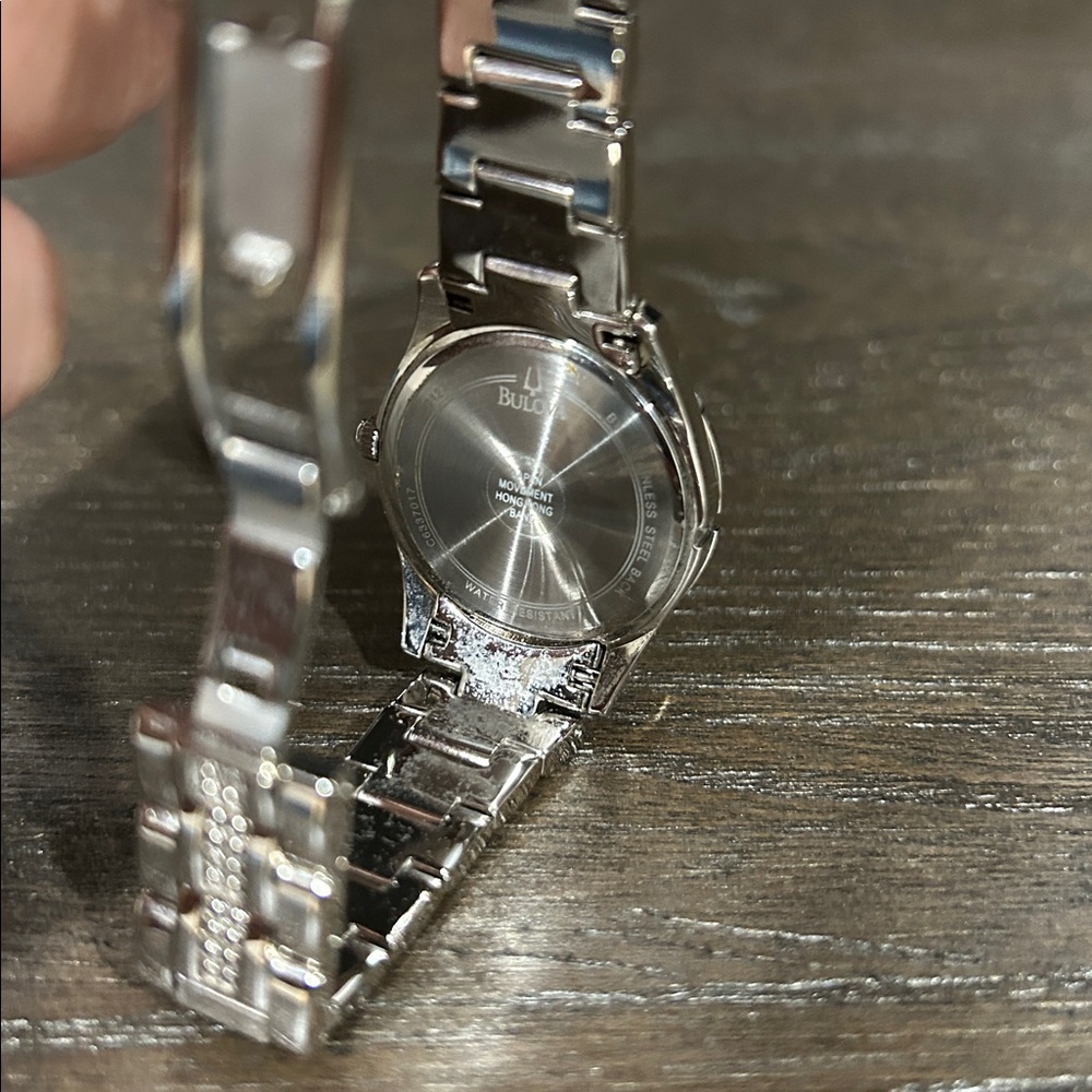 Beautiful Bulova Watch - Picture 5 of 7